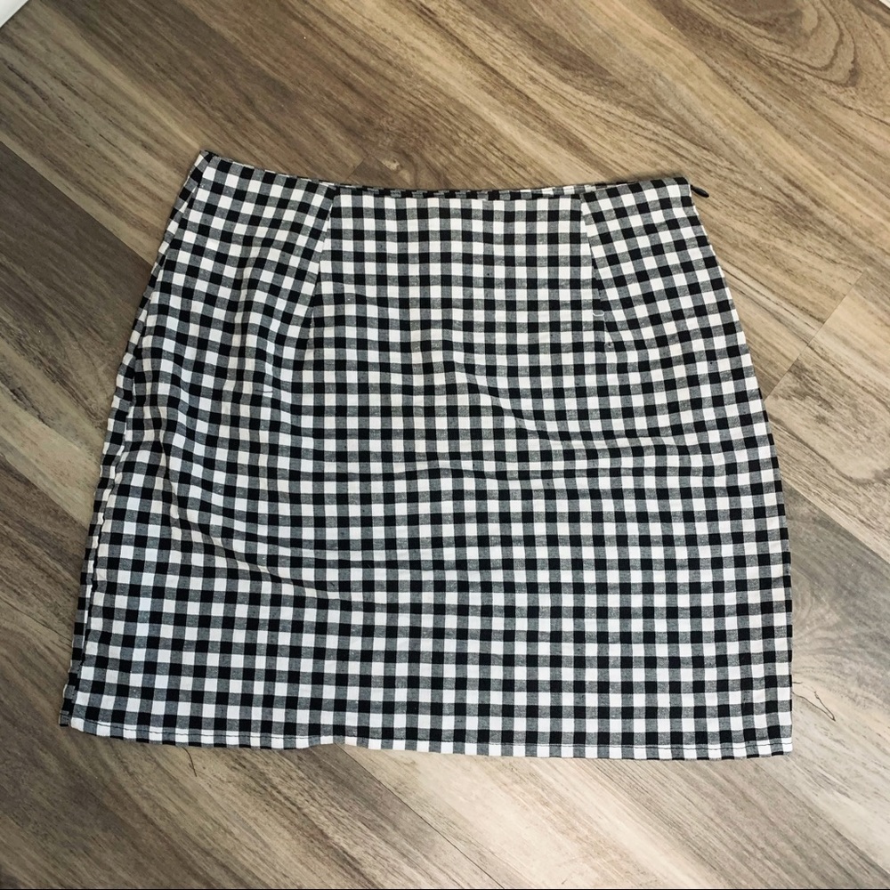 Checkered mini skirt